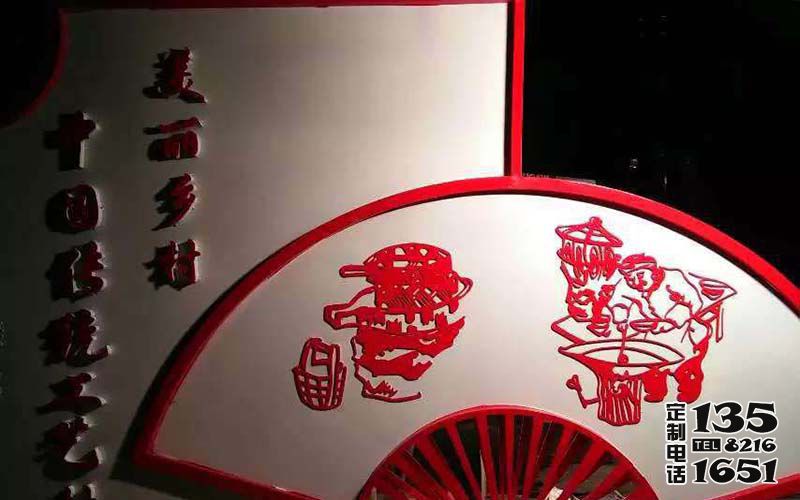 室內商場創(chuàng)意彩繪玻璃鋼折扇雕塑