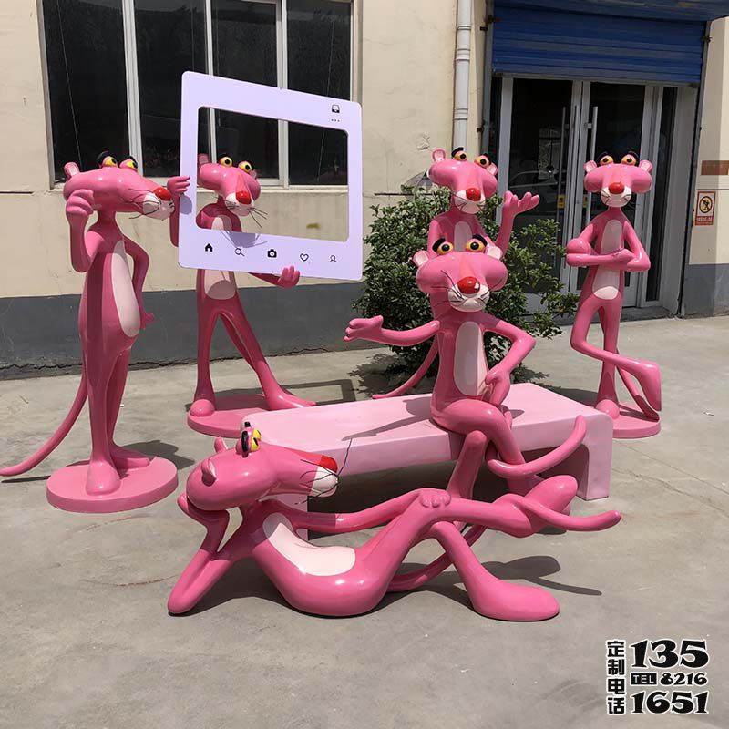 景區(qū)玻璃鋼仿彩繪卡通粉紅豹雕塑 景區(qū)玻璃鋼仿彩繪卡通粉紅豹雕塑